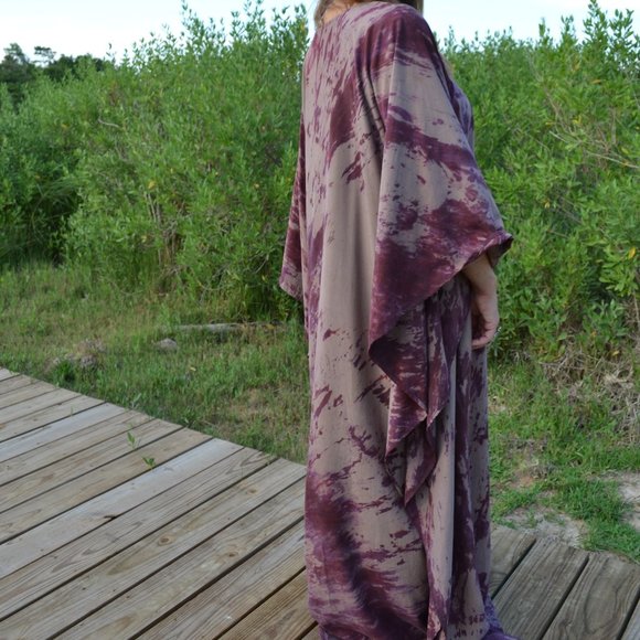 ******* SOLD **********  NEW Silk Caftan - Picture 6 of 16